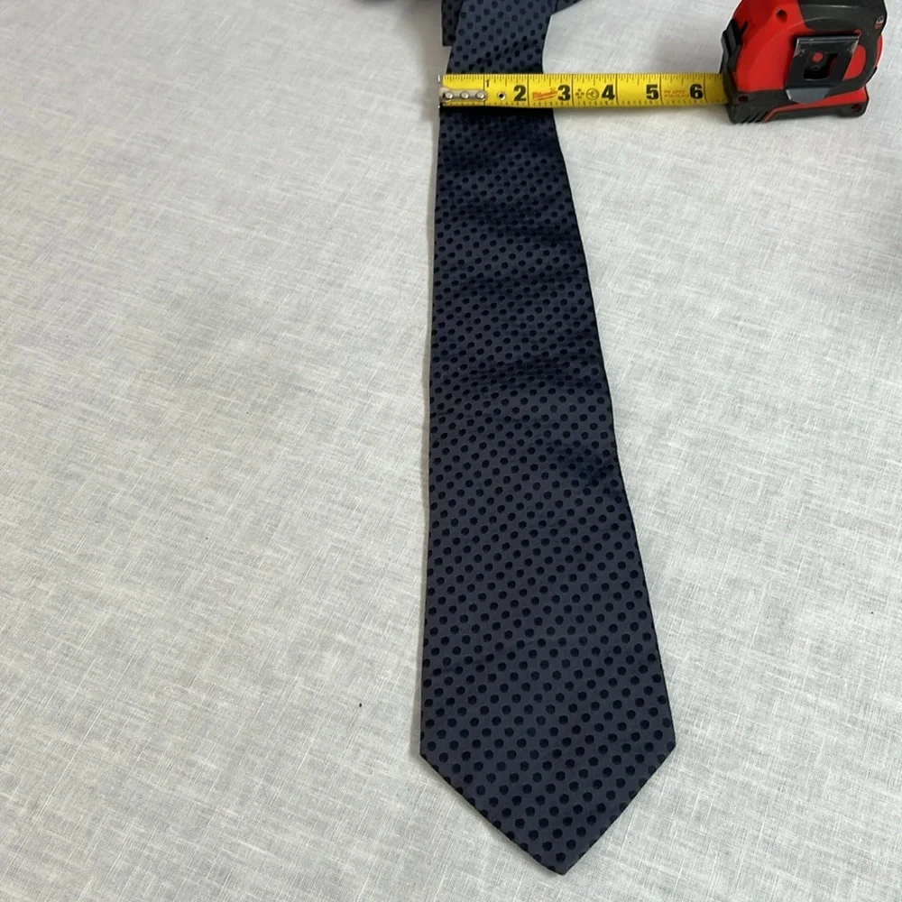 🌞 Banana Republic gray Tie w/black polka dots Made in Italy men one size